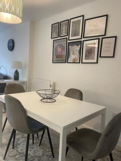 Apartment Exquisite Long-term Living In Cardiff's Heart *